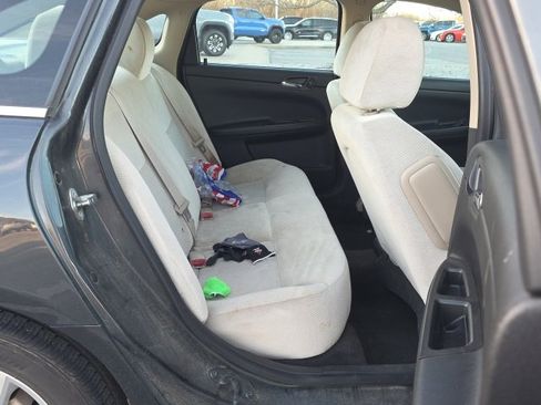 Used 2016 Chevrolet Impala LT image 15