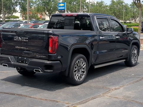 Used 2025 GMC Sierra 1500 Denali Ultimate AWD/4WD image 10
