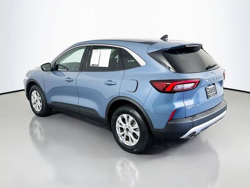 Used 2023 Ford Escape Active AWD/4WD image 5