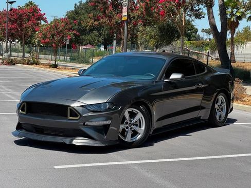 Used 2020 Ford Mustang Coupe RWD image 6