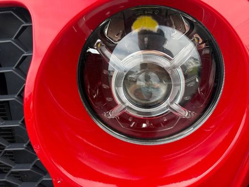 Used 2021 Jeep Gladiator Sport image 22