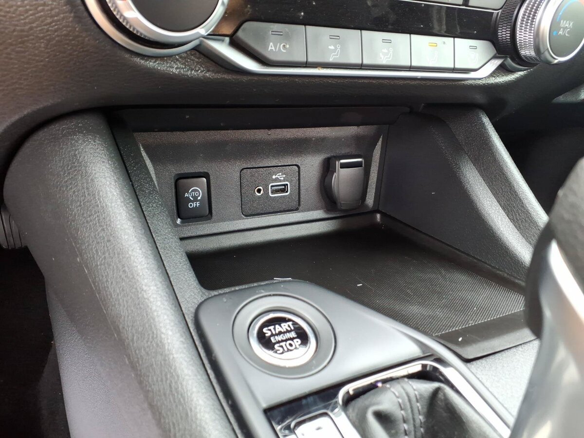 Used 2025 Nissan Sentra S FWD image 22