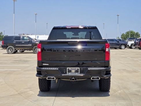 Certified 2024 Chevrolet Silverado 1500 Custom Trail Boss w/ LPO, Dark Essentials Package AWD/4WD image 7