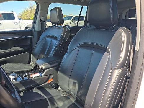 Used 2021 Jeep Grand Cherokee L Limited AWD/4WD image 18