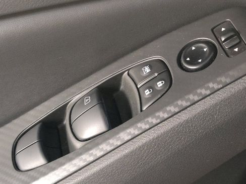 Used 2024 Nissan Altima 2.5 SV image 27