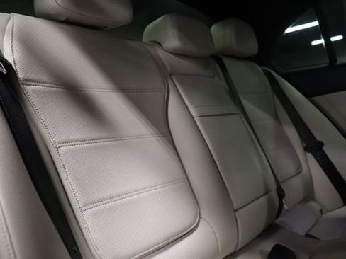 Used 2023 Mercedes-Benz C 300 Sedan image 23