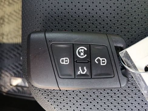 New 2026 Volkswagen Taos SEL AWD/4WD image 29