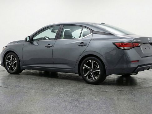 Used 2025 Nissan Sentra SV FWD image 6