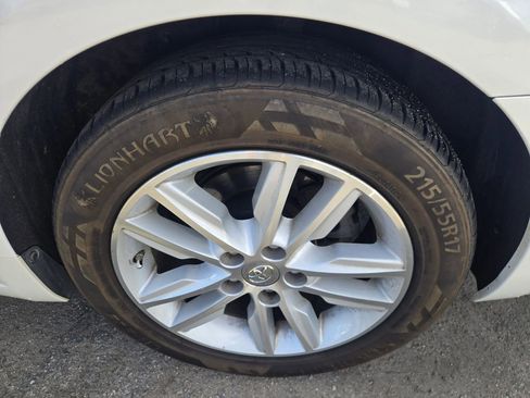 Used 2015 Toyota Avalon XLE Premium w/ Preferred Accessory Package image 27