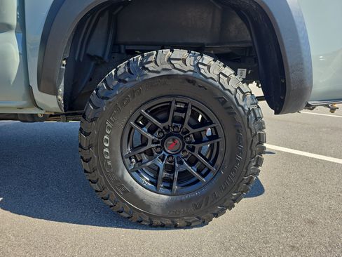 Used 2021 Toyota Tacoma TRD Pro AWD/4WD image 28