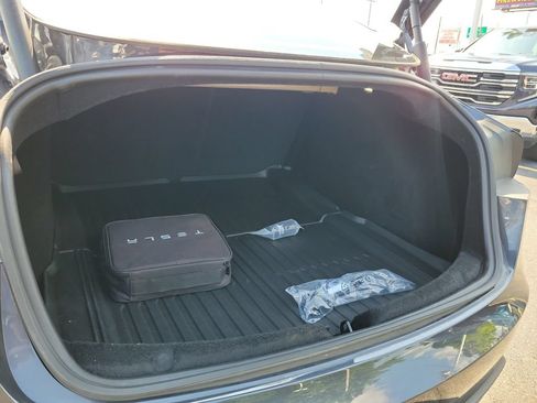 Used 2025 Tesla Model 3 Long Range RWD image 8