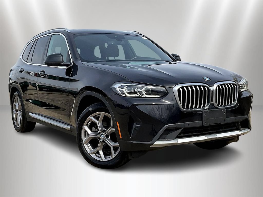 Used 2023 BMW X3 xDrive30i w/ Premium Essential Package AWD/4WD image 3