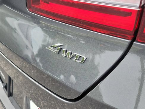 Used 2023 Genesis GV80 2.5T w/ Prestige Package AWD/4WD image 12