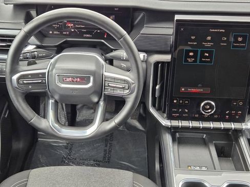 Used 2025 GMC Acadia Elevation AWD/4WD image 25