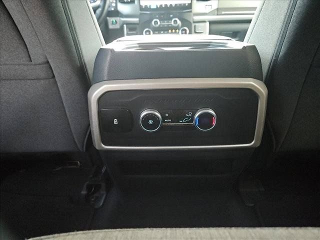 Used 2024 Ford Expedition XLT RWD image 17
