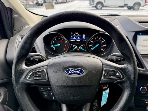 Certified 2018 Ford Escape SE w/ Ford Safe & Smart Package image 16