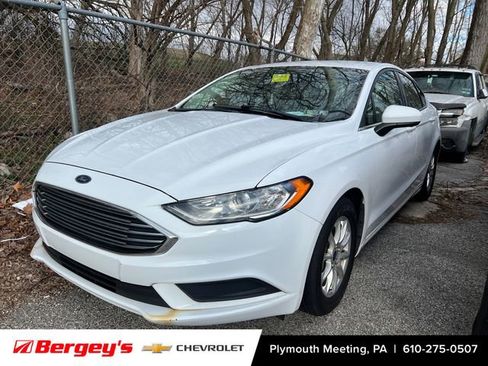 Used 2017 Ford Fusion S image 5
