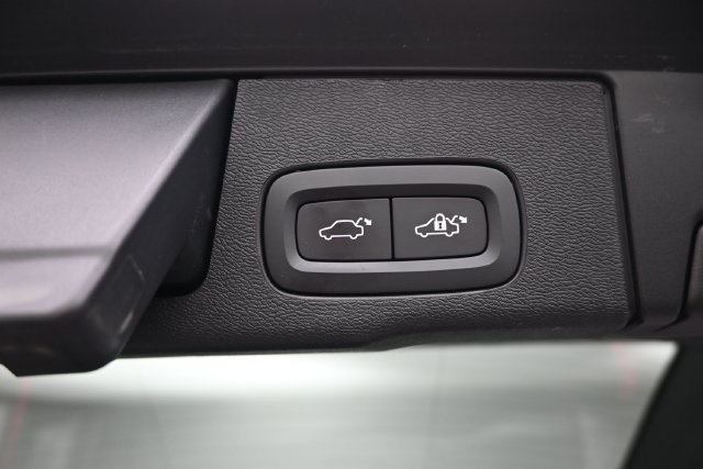 Used 2024 Volvo XC60 B5 Core w/ Climate Package AWD/4WD image 29