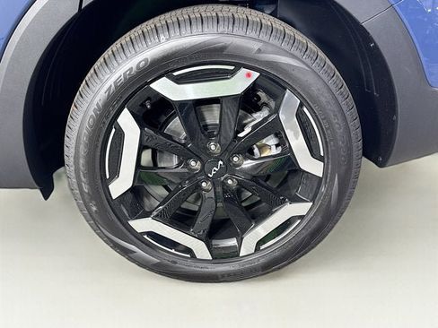 New 2025 Kia Telluride S image 11