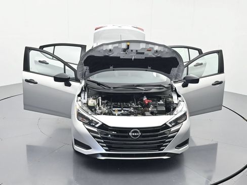 Used 2025 Nissan Versa S FWD image 44