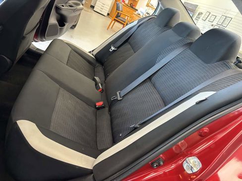 Used 2020 Nissan Versa SV w/ Trunk Package FWD image 24