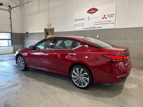 Certified 2024 Nissan Altima 2.5 SL AWD/4WD image 6