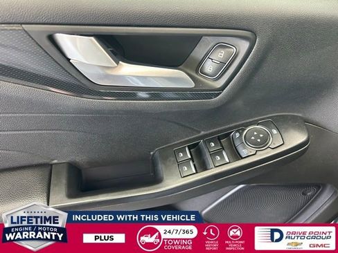 Used 2024 Ford Escape ST-Line image 14