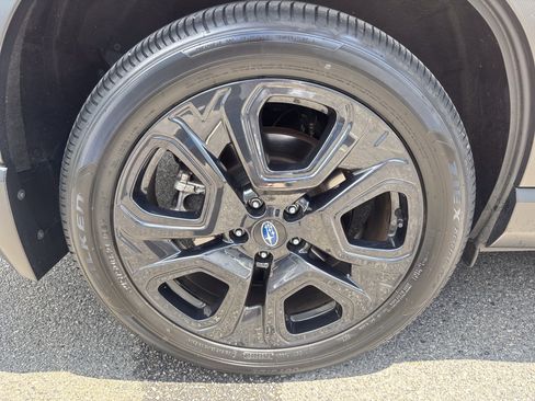 Certified 2024 Subaru Ascent Onyx Edition AWD/4WD image 23
