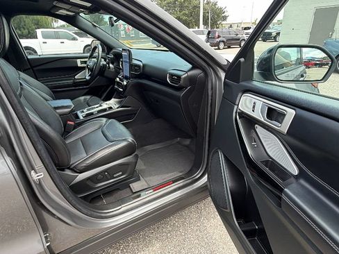 Used 2023 Ford Explorer ST w/ Equipment Group 401A AWD/4WD image 27