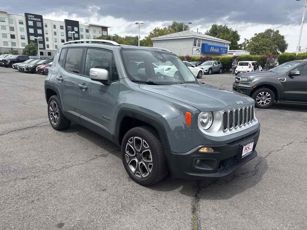 Used 2017 Jeep Renegade Limited AWD/4WD image 4
