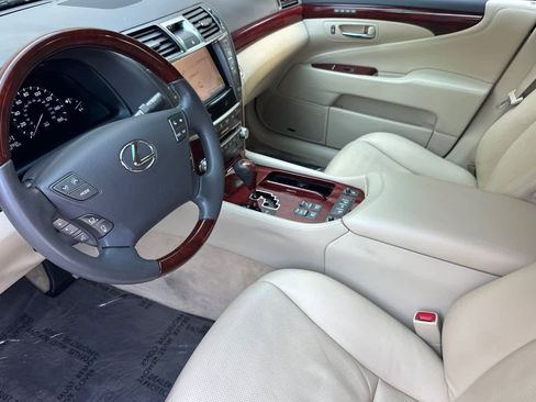 Used 2010 Lexus LS 460 L image 11
