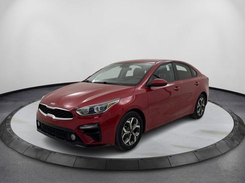 Used 2021 Kia Forte LXS image 1