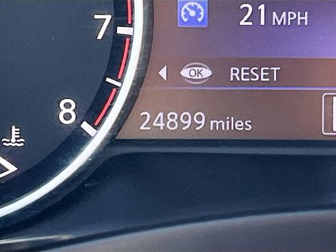 Used 2024 Nissan Murano SL FWD image 12