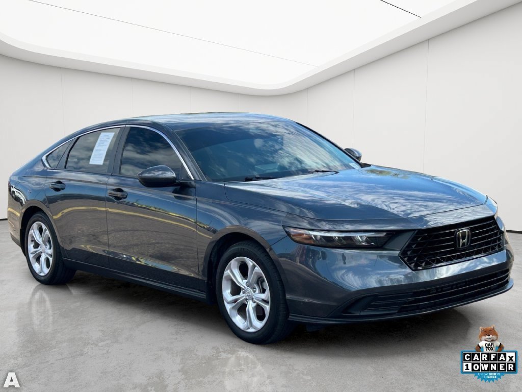 Used 2025 Honda Accord LX image 7