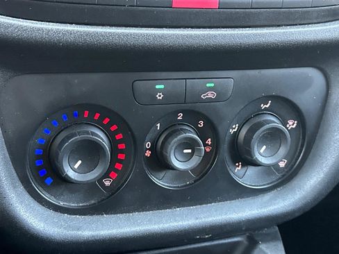 Used 2022 RAM ProMaster City Tradesman w/ Window Group 04 FWD image 19