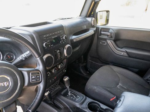 Used 2017 Jeep Wrangler Unlimited Sport w/ Quick Order Package 24S image 32