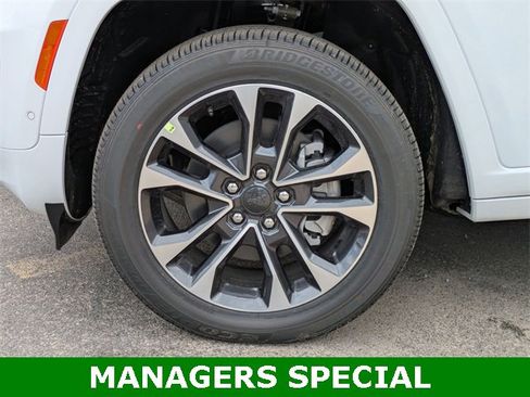 New 2025 Jeep Grand Cherokee L Overland w/ Advanced Protech Group III image 37