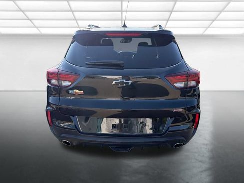 Used 2022 Chevrolet TrailBlazer RS w/ Technology Package FWD image 3