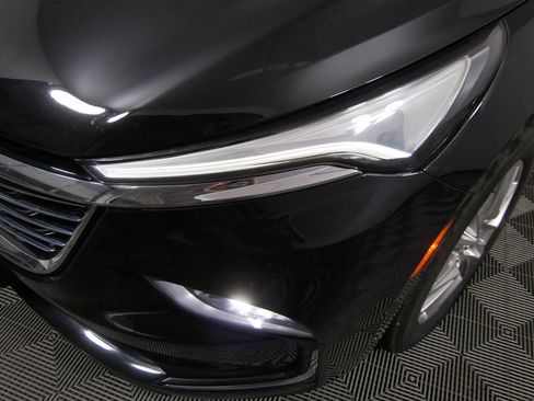 Used 2023 Buick Enclave Premium image 9