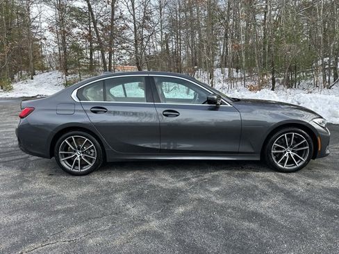 Used 2021 BMW 330i xDrive Sedan w/ Premium Package image 4