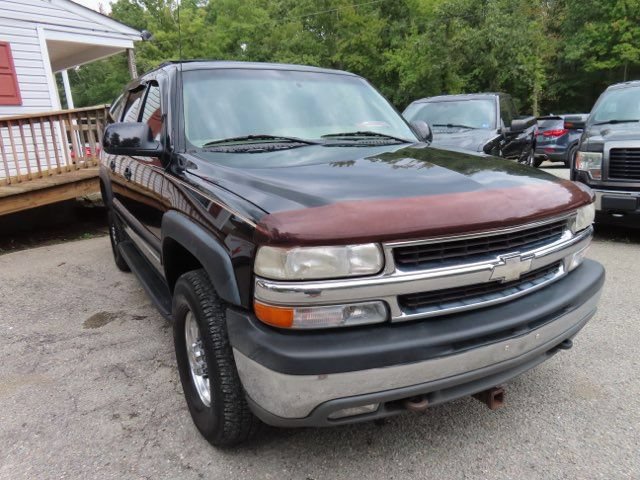 Used 2001 Chevrolet Suburban 2500 LT w/ LT Preferred Equipment Group AWD/4WD image 4