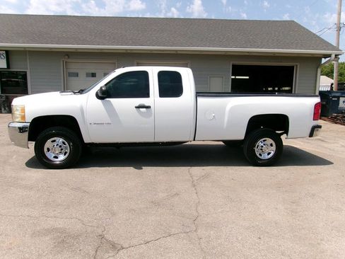 Used 2008 Chevrolet Silverado 3500 W/T AWD/4WD image 1