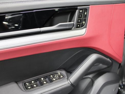 New 2026 Porsche Cayenne E-Hybrid Coupe image 26