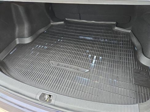 Used 2023 Toyota Corolla LE FWD image 29
