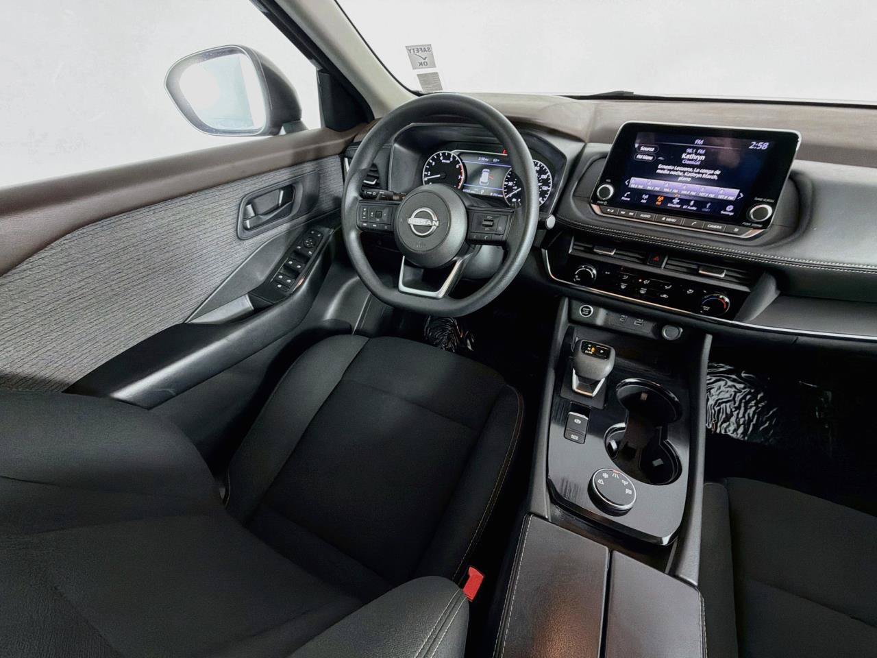 Used 2023 Nissan Rogue S AWD/4WD image 11
