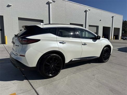 Used 2024 Nissan Murano SV w/ SV Midnight Edition Package image 7