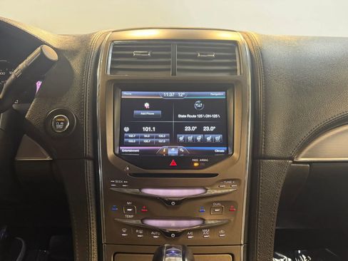 Used 2013 Lincoln MKX AWD image 12