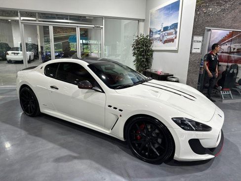 Used 2013 Maserati GranTurismo MC RWD image 11
