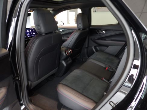 Used 2025 Chevrolet Blazer EV RS AWD/4WD image 17