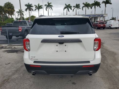Used 2022 Ford Explorer XLT w/ Equipment Group 202A RWD image 6